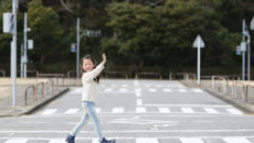 ７歳が最多！「交通事故」⼦供にわかりやすい⽅法で交通安全指導をしよう！